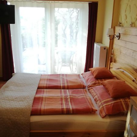 Virag Apartmanhaz Sopron Buitenkant foto